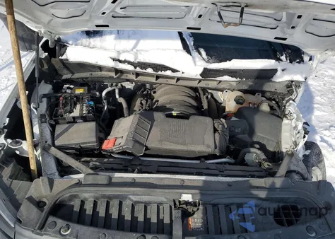 2024 Chevrolet Silverado K1500 z USA, uszkodzony, nr VIN 1GCUDAED5RZ183704